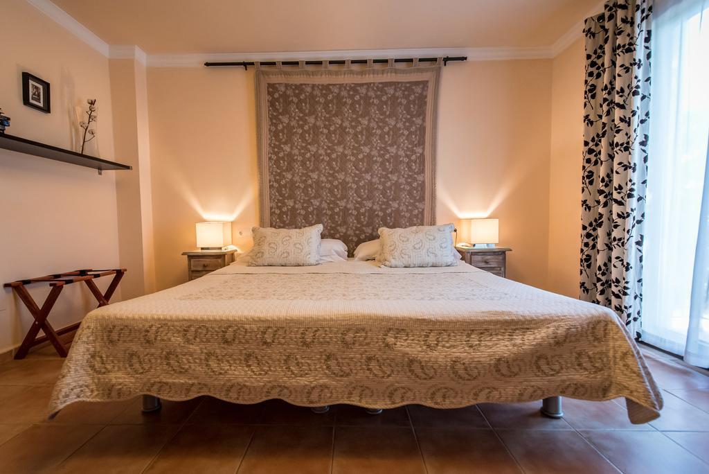 Al Lago Zahara De La Sierra Room photo